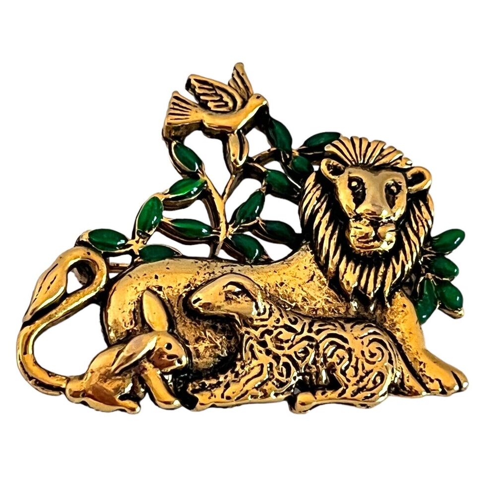 Vintage 1980s Lion & Lamb Brooch Gold Tone Enamel Figural Pin - 3K